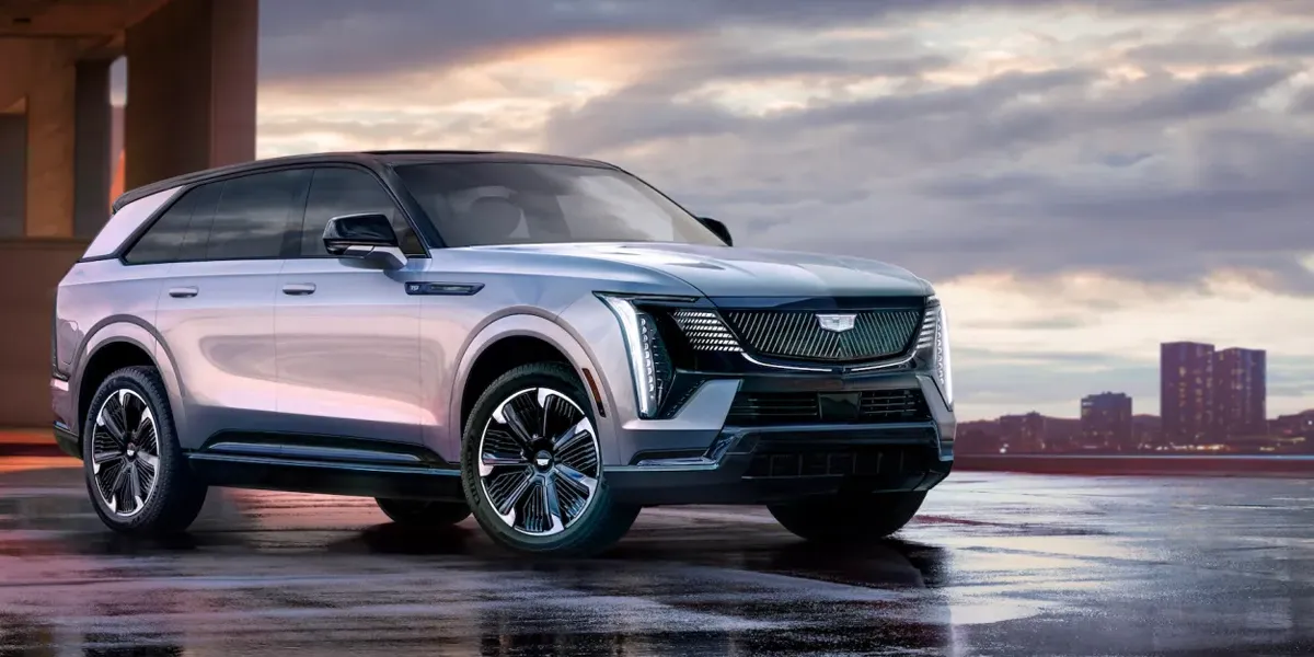 2025 Cadillac Escalade IQ: Luxury EV Unveiled - Xtartup Bar