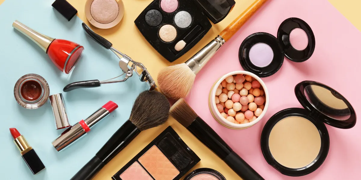 Worldover Raises $3.8M for Simpler Cosmetic Compliance